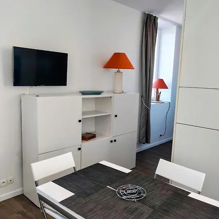 Apartment Escapade A